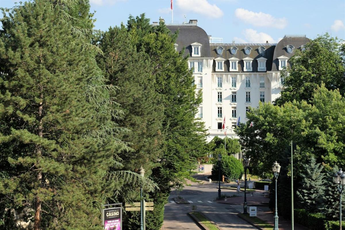 Petit Palace Vue Sur Imperial Annecy Exterior foto